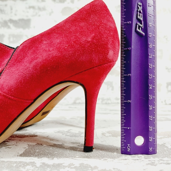 The Collection Red Suede Pointed Toe Slip On Heels O 398 - Picture 9 of 13